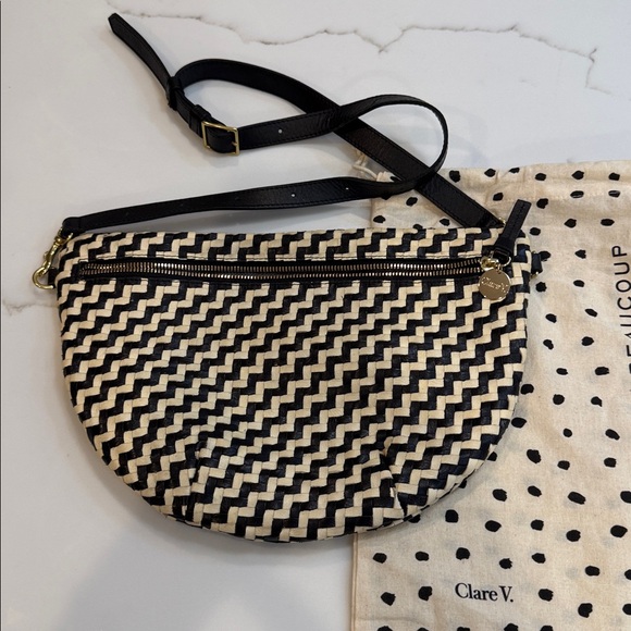 Clare V Black and Cream Grande Fanny Crossbody Bag - Picture 5 of 10